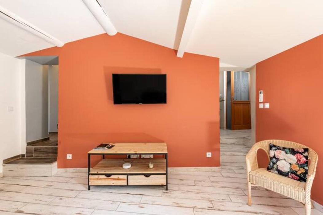 Le Marronnier 2 Apartment LʼIsle-sur-la-Sorgue Екстериор снимка