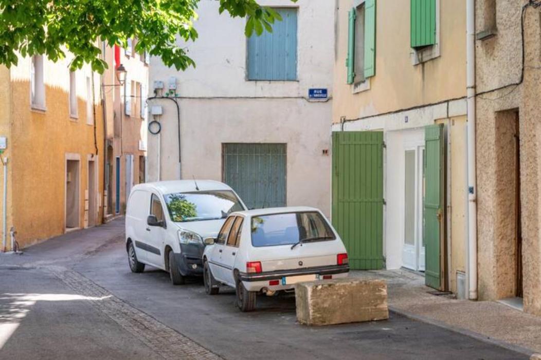 Le Marronnier 2 Apartment LʼIsle-sur-la-Sorgue Екстериор снимка